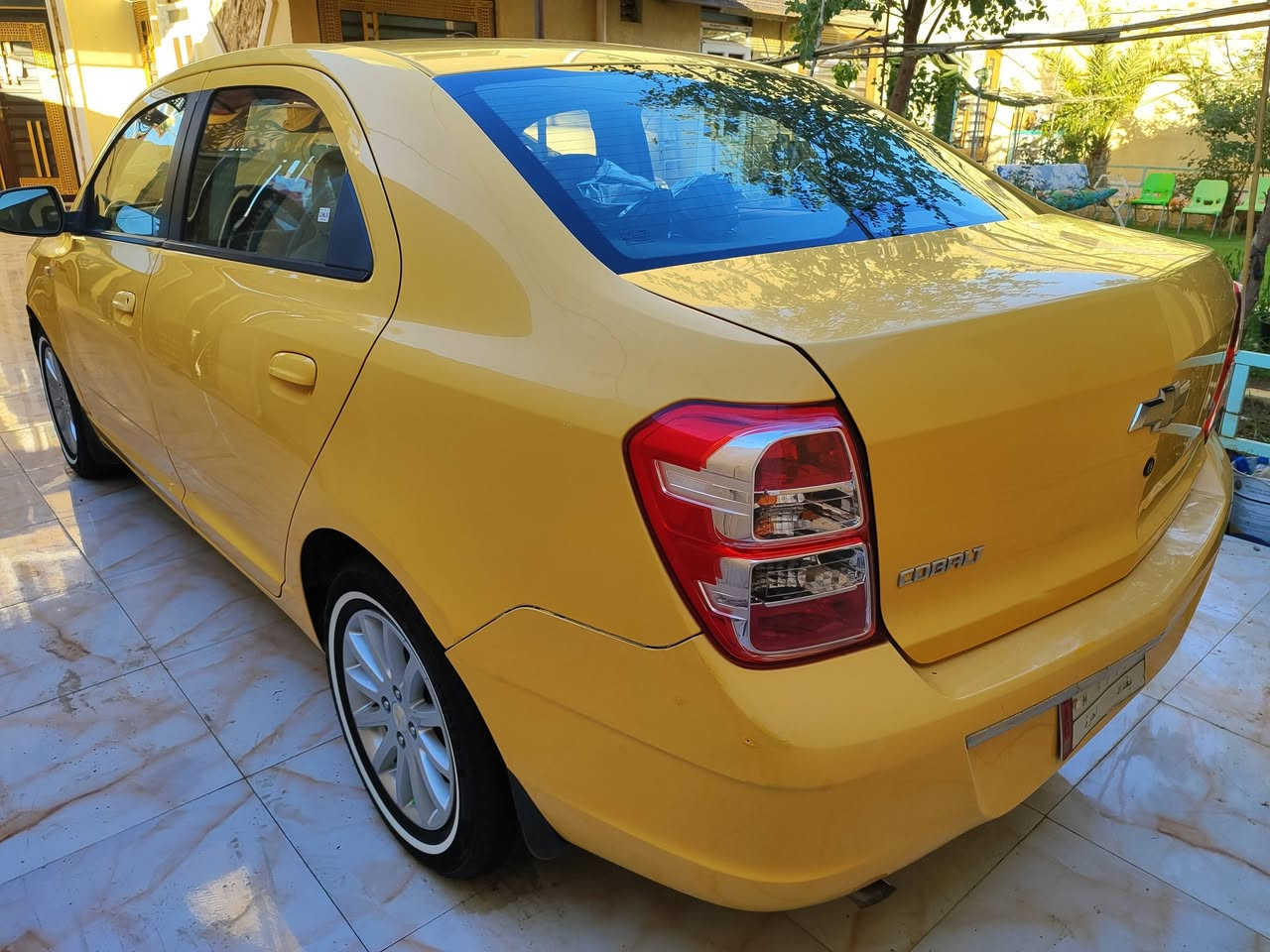 سلام عليكم ورحمه الله وبركاته 

شوفرليت كوبلت 2018 كفاله
من استلام الشركه عند شخص واحده
السياره ماشيه 160 
طخم تاير امس شديته 
تبريد تدفئه حداديه كهربائيات كلها شغاله وخير من الله مكينه كير لاتبخير ولا تنقيص ولا مفتوحه جاهزه من كلشي 
سبير الشركه منازل 
شاشه وكامره دوشمه جلد قبل يومين 
الگاعيه جلد مدوشمه 
كتلوكات الشركه وسويچات الشركه اثنين 
الهيئه قبل 3 ايام صفرتها وغرامات صفر
منظومة غاز اتيگر جديده شغاله 
دهن ستارمان قبل يومين مبدل 
سنويه سقطت والسياره شرط تحويل 
مكانها بالعماره// وباسم جاري//
السعر 78بيها مجال بسيط 

اعتذر للاطاله بس حته المشتري يكون على بينه قبل ليتصل  بيها فقط اللي موضح باب الايمن الخلفي وشويه من الهلال طخه وانصبغت فقط المؤشر شرط بدون اي دواخل والباقي مكفوله كلها السياره حته الدعاميات
***********
