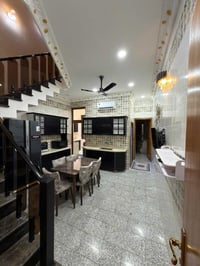 مشتمل للبيع المساحه 93م بناء حديث فول درجه اولى الواجهــة 4م النزال 19...