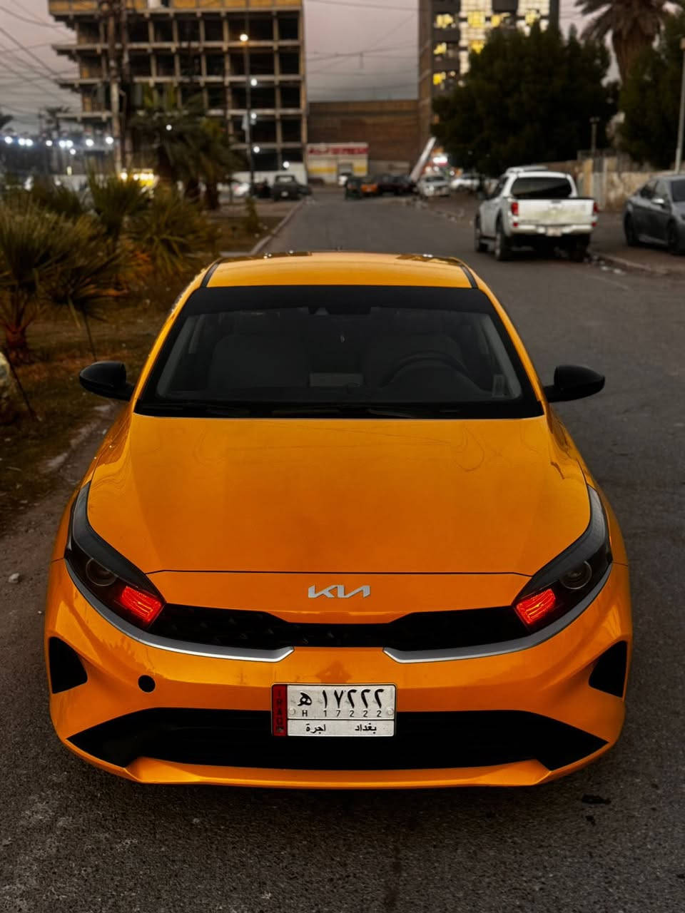 سلام عليكم سياره للبيع فور تي سياره كدامكم نضيفه كلش كير و مكينه مكفول من لبرغي و هاذ حادثه بمريكه و وحادثه بل عراق تبديل باب خلفي بلادي فقط 
سعر155 و بيه مجال 🤏🏻
مكاني بغداد بلديات 
***********

🫶🏻♥️
