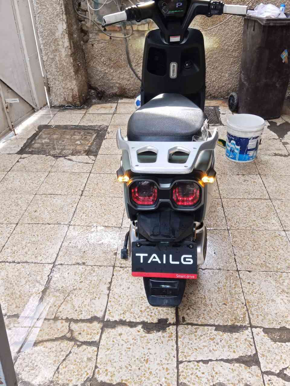 سلام عليكم دراجه شحن نوع تيلج (تسلا)سرعه ٧٠ حقيقي 
ملف ١٥٠٠ ،6بطاريات إكبار 
بيه زر كاشف عطل ومثبت سرعه وبك رجوع للخلف بيه قاطع دوره ضد مي دراجه كفاله ممبدل كلشي بيه بس تاير خلفي اصلي تايواني ، دبل اشاره لايت عالي ناصي ٣سرع   
سعر خاص


**إذا كنت صاحب هذا الإعلان وتريد حذفه لأي سبب، رجاءا أرسل رسالة إلى الدعم الفني**