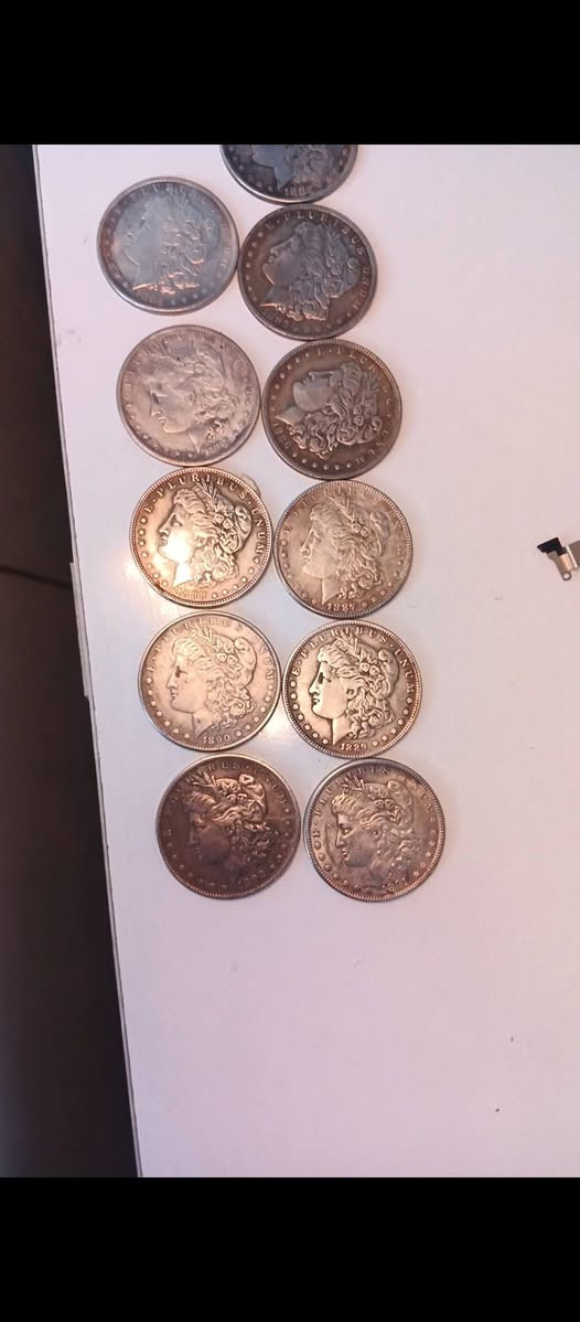 عملات امريكيه قطع نوادر فضه واعتقد مطليه نحاس 11 عمله
تواريخ من 1882 ال 1892
وزنهم200 غرام 
الي تفيدنا ينطي سعر وبل عافيه


**إذا كنت صاحب هذا الإعلان وتريد حذفه لأي سبب، رجاءا أرسل رسالة إلى الدعم الفني**