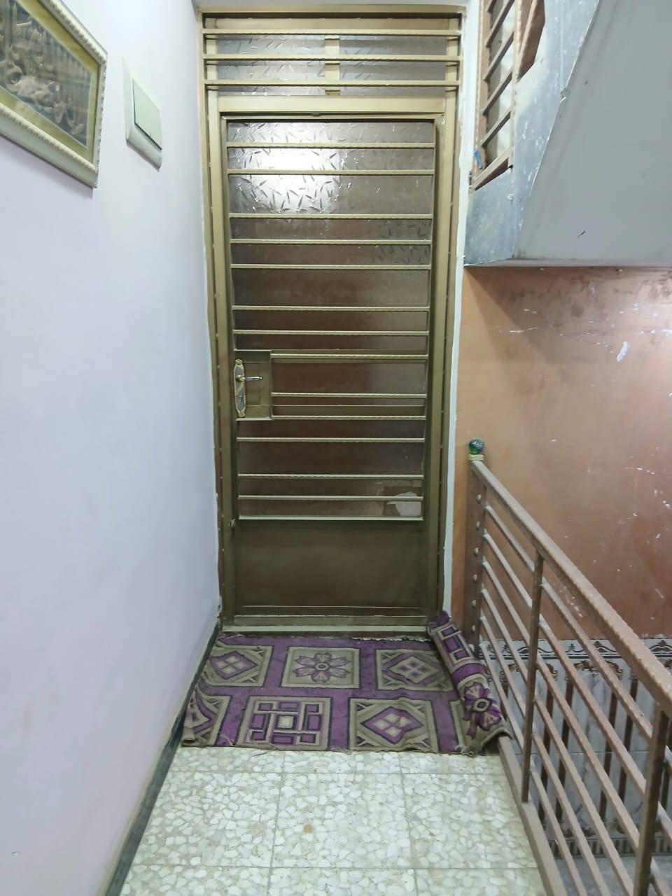 السلام عليكم ..شكرا لأدارة الكروب ..للأيجار شقة مؤثثة ط ٢ الدورة شارع ٦٠  ...الايجار شامل النت والسحب ...بدون دلالية . للمعلومات الاستفسار  *********** ..واتس اب..... اسف ممتواجد  بالفيس ...الصور مرفقة بالمنشور .
