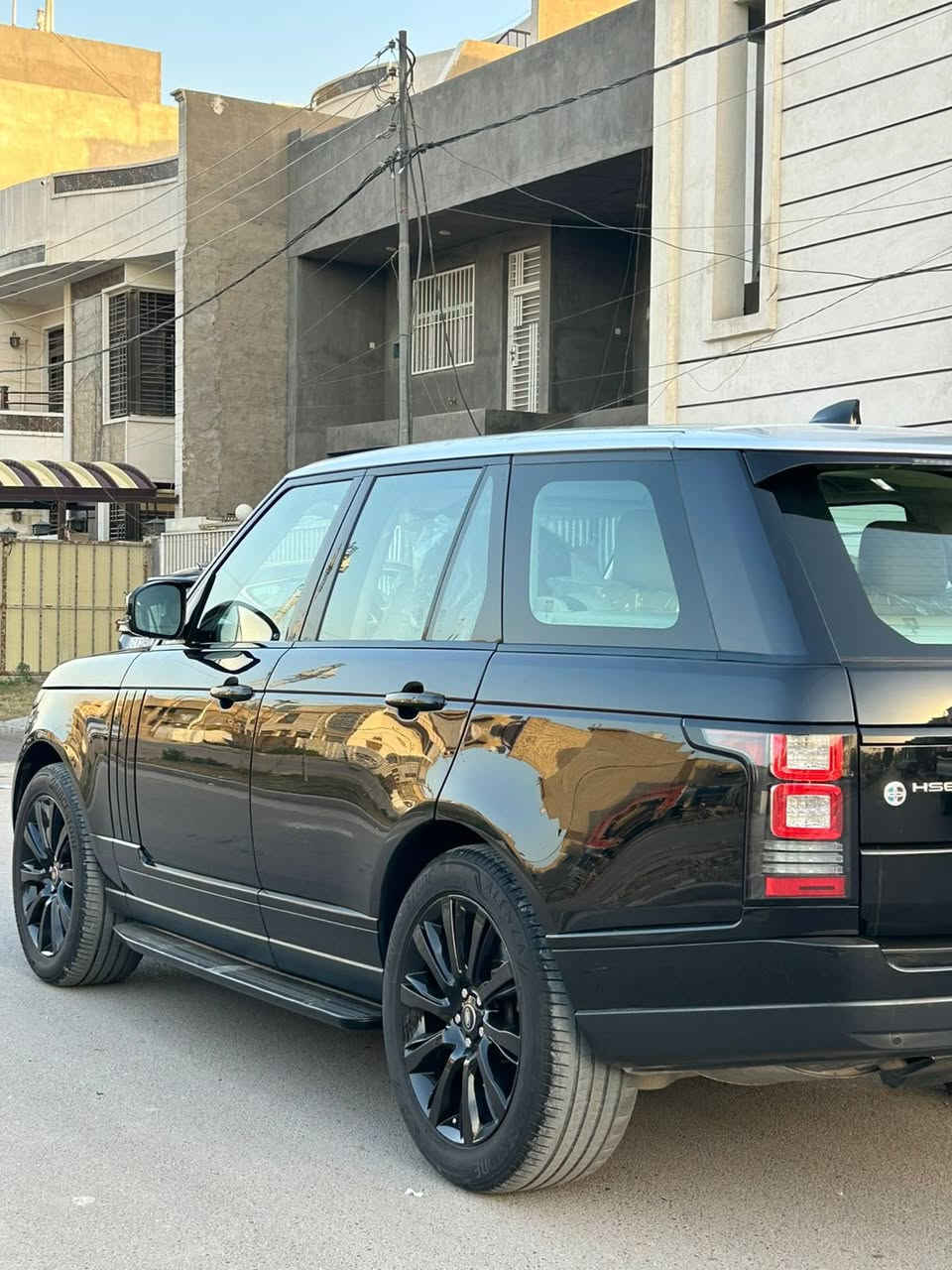 Range Rover
بيع او مراوس 

 رانج روفر خليجي
 ((  2017  ))
 

محرك V6 
السيارة وكالة سردار 
مكفوله كفالة عامة 
ماشيه 81

داخل لون بيجي  

المواصفات 

🛑  بصمه + بصمه أبواب 
🛑 بانوراما + اشاير بالمري 
🛑 رادار + داتا شو + تحديد مسار
🛑 صندوق كهربائي + شفط
🛑 انظمة قيادة متعدد
🛑 كشنات كهرباء + تبريد + تدفئة 
بيه مواصفات هواي مايحتاج
 اذكرها مواصفاته معروفه 

 السيارة فول مواصفات 
 
السعر:- 380 

مكان السيارة بغداد  
    حي الحسين
مجمع الروان السكني

للاستفسار ***********
