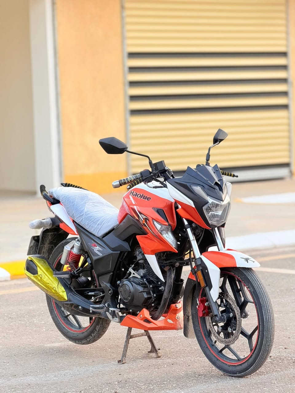 هاوجي دي اف موديل 19 مسجل لوحات اجنبي دراجه حلوة ونضيفه مكانهه حديثة رقم ***********
