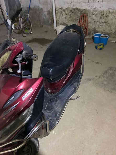 السعر 350 الف 

العنوان حله  حي الامام 

الاستفسار خاص او الاتصال على رقم ***********
