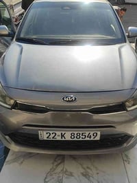 كيا ريو 2021 وارد امريكي ماشية 40 ميل ضررها بارد باب الخلفي جهة السايق...