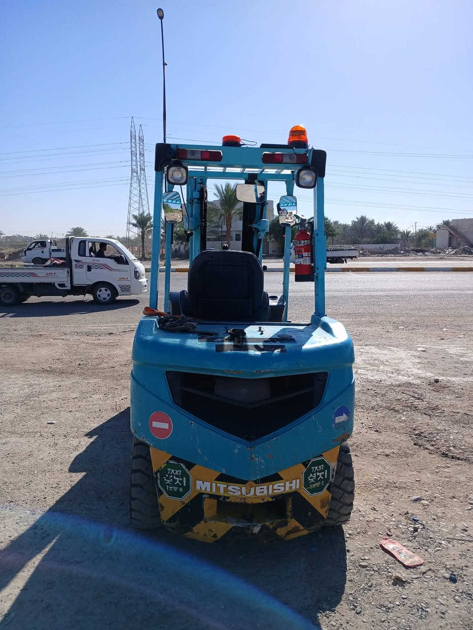 رافعه شوكيه مسيوبوشي 3ونص طن بانزين3سلايتات و 3حركات ***********
