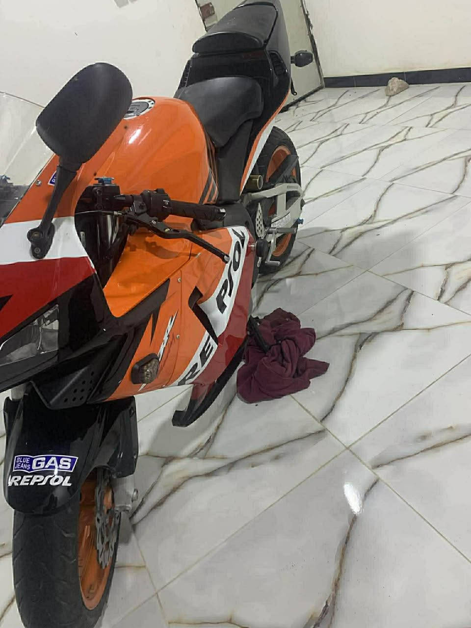 ارار. 600
. *********** 
مكلف بالنشر أتصل على الرقم
