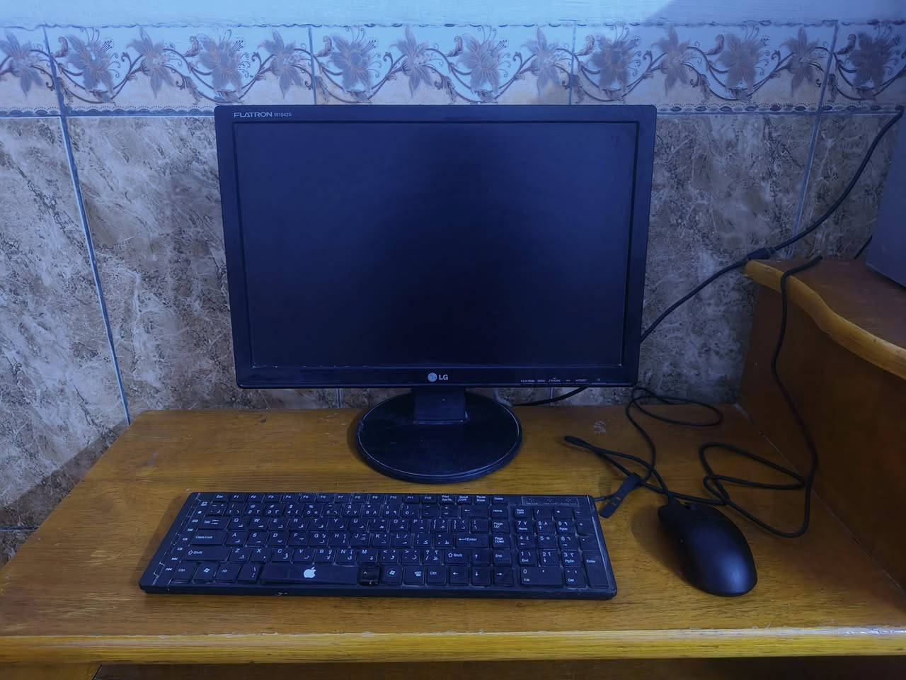 ‎كمبيوتر مكتبي للبيع – كامل ويا ملحقاته 🖥️
‎جهاز مرتب ونظيف، مناسب للاستخدام اليومي، تصفح، دراسة، برامج مكتبية، وألعاب خفيفة 👌
‎يشتغل بدون مشاكل وجاهز للاستخدام فوراً.
‎المواصفات:
‎• المعالج: Intel Pentium 4 سرعة 3.0GHz
‎• 6G :الرام
‎• النظام: Windows 7 Ultimate SP1 (32-bit)
‎🎁 الملحقات كلها ويا الجهاز:
‎✔️ شاشة LG Full HD 1080p – 75Hz
‎✔️ ماوس
‎✔️ كيبورد
‎✔️ أقراص ألعاب هدية 🎮
‎💡 مناسب للي يريد جهاز كامل بسعر اقتصادي
‎💰 السعر: 225 قابل للتفاوض
‎📩 للاستفسار خاص او رقم
‎ *********** وموجود وتساب
‎📍 المكان: ديالى بعقوبة المفرق
