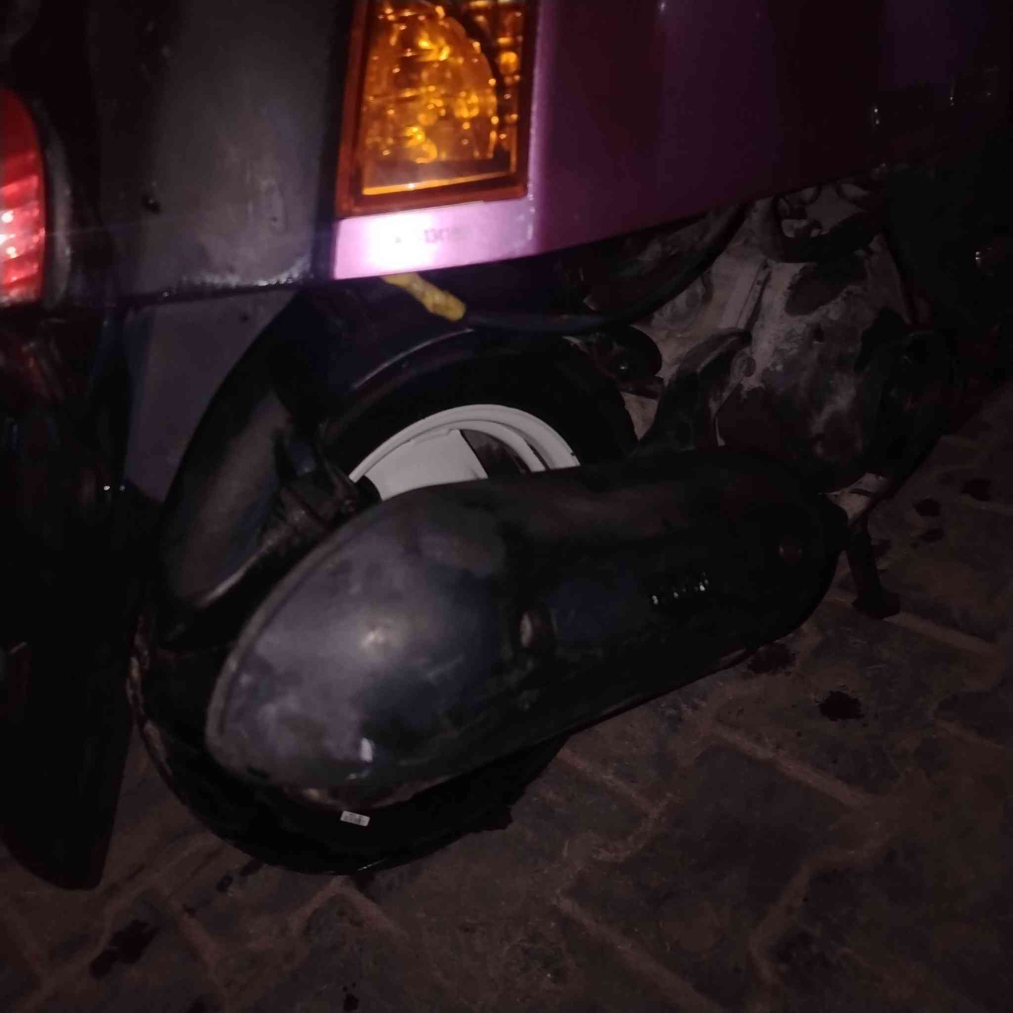 سلام عليكم بوليس للبيع او مراوس بكير هذا رقمي ***********
