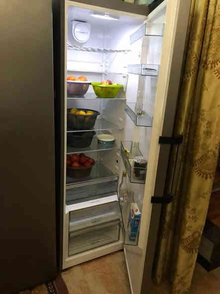 متوفر ثلاجات أحجام متنوعه كلمن وسعره وكلهن أوربي للستفسار عله *********** عله هاذه رقم  مكان ناصريه مركز
