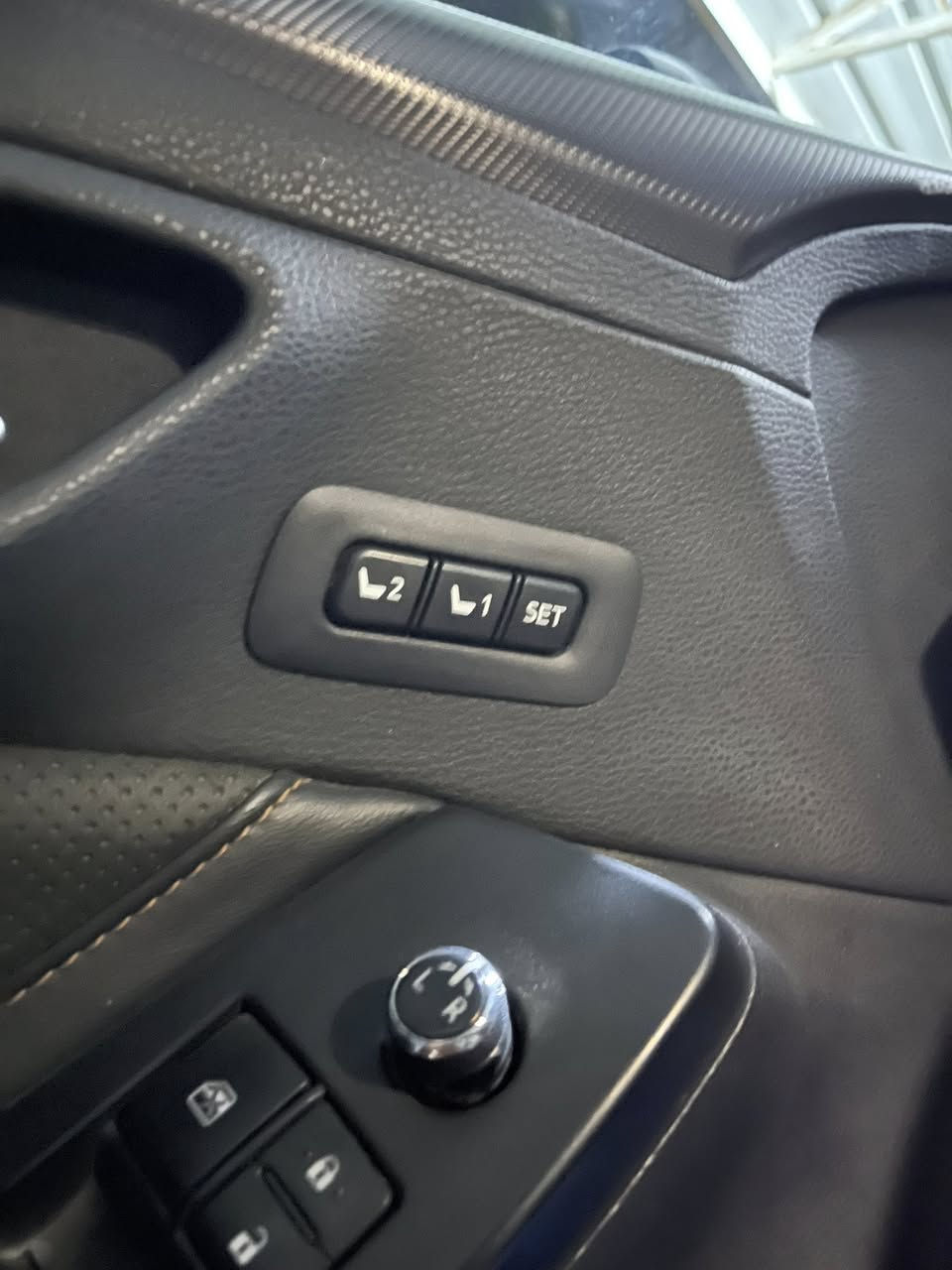 سلام عليكم افلون ١٩ تورنك فول مواصفات
حادثه قطعتين نفسهن مصبوغات صور الحادث وسونار موضحات بالمنشور 
رقم بغداد تحويل مباشر 
سياره جديده ومابيه نقص برغي 
حداديه تخم تاير كير محرك تبريد كله بشرط 

سعره ٢١٥$ ورقه وبيه مجال مكاني بابل ***********
