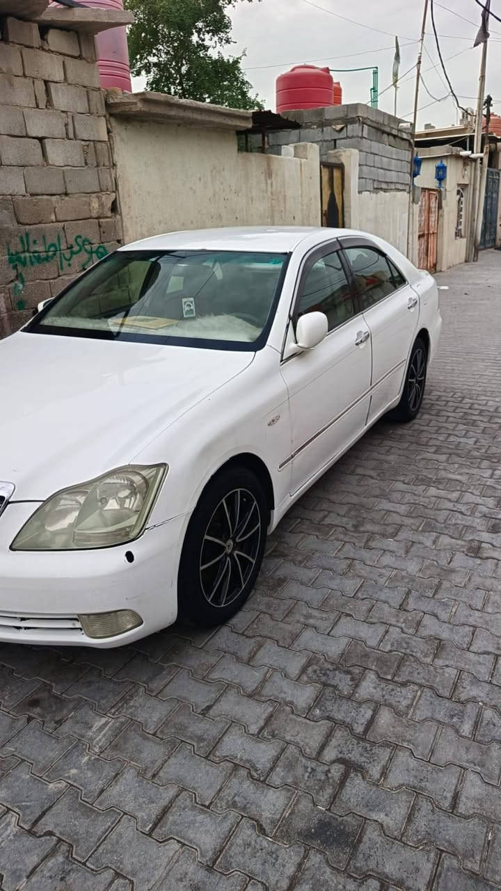 سلام عليكم للبيع شاهينه أدوات مكصوصه كصتين السعر ٣٥ بيه مجال مكاني البصرة ٥ ميل ***********
