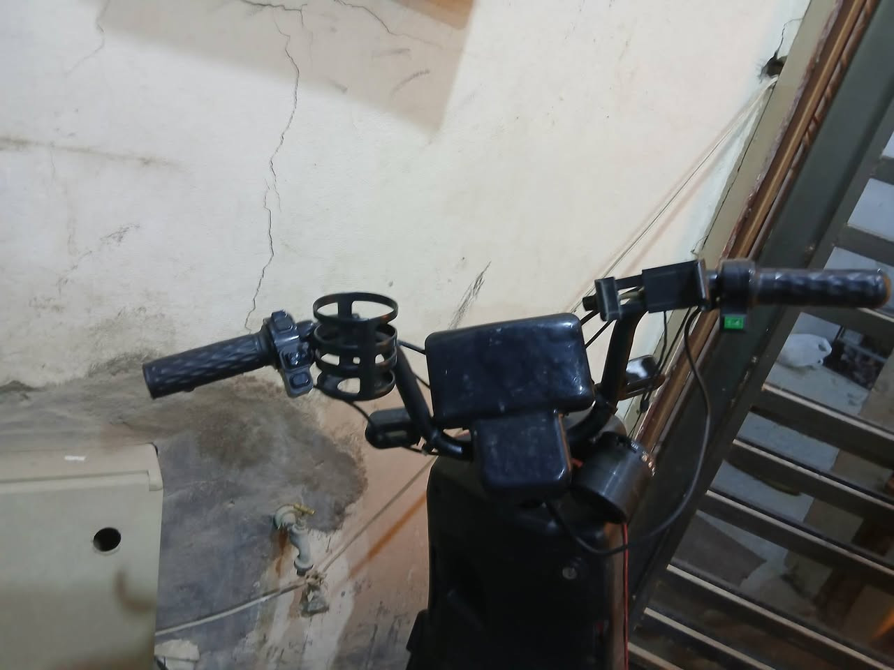 سلام عليكم دراجه شحن حجم 14 بطاريات قبل 18يوم شديتهن دراجه نقصهه بس كشن والشاشه ولاشاير ايكلفن30 سعرالدراجه 175 وابيهه مجال واني انطي فلوس التصليح للستفسار خاص


**إذا كنت صاحب هذا الإعلان وتريد حذفه لأي سبب، رجاءا أرسل رسالة إلى الدعم الفني**