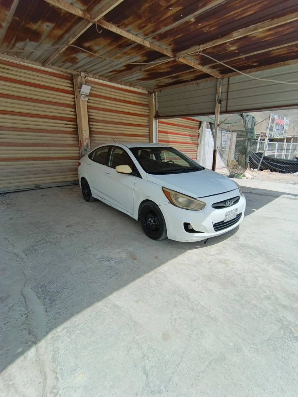 السلام عليكم.
اكسنت 2015 وارد امريكي
محرك 1600cc gdi
ماشيه 130 
سياره جاهزه محرك كير حداديه تخم تاير الف دينار مذب عليهن فقط دعامياتها تعبانات
بيها صبغ جاملغ وبنيد وجاملغ خلفي
بيها تصليح بلغد الامامي الايمن جهة الحادث
سنويه ل ٢٠٢٨
مكاني حله شارع 80 مقابل نزلة الساده ابو خطه
سعر 78 وبيها مجال بسيط
واتساب ***********
اتصال ***********
