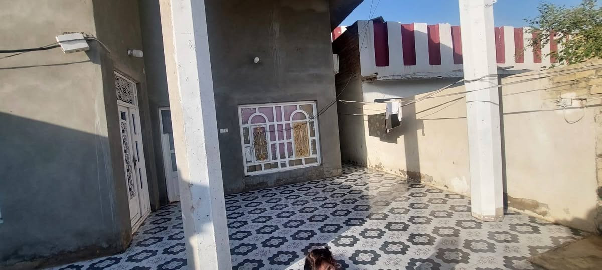 بيت لبيع قضاء الحي حي الحرية خلف المستشفى
المساحة 240 طابقين 
لتواصل ***********
