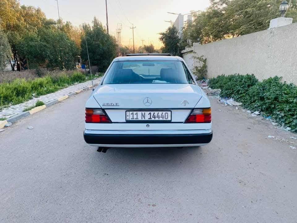 مارسيدس للبيع مديل ٩٠ مكفوله السعر ٨٠ ورقه وبيها مجال للاستفسار ***********
