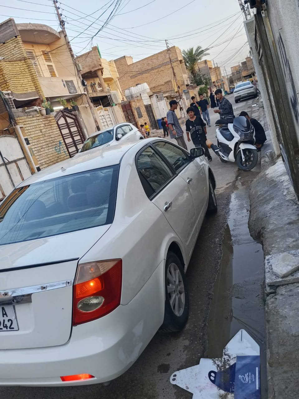 سلام عليكم جيلي 12 سياره حلوه تخم تاير كير مكينه تبريد صدر امامي خلفي 
شاشه لايت زنون سياره مصبوغه عام جماليه رقم بصره سياره بسمنه السعر 42 وبيه مجال مكاني الحسينه الراشديه ***********
