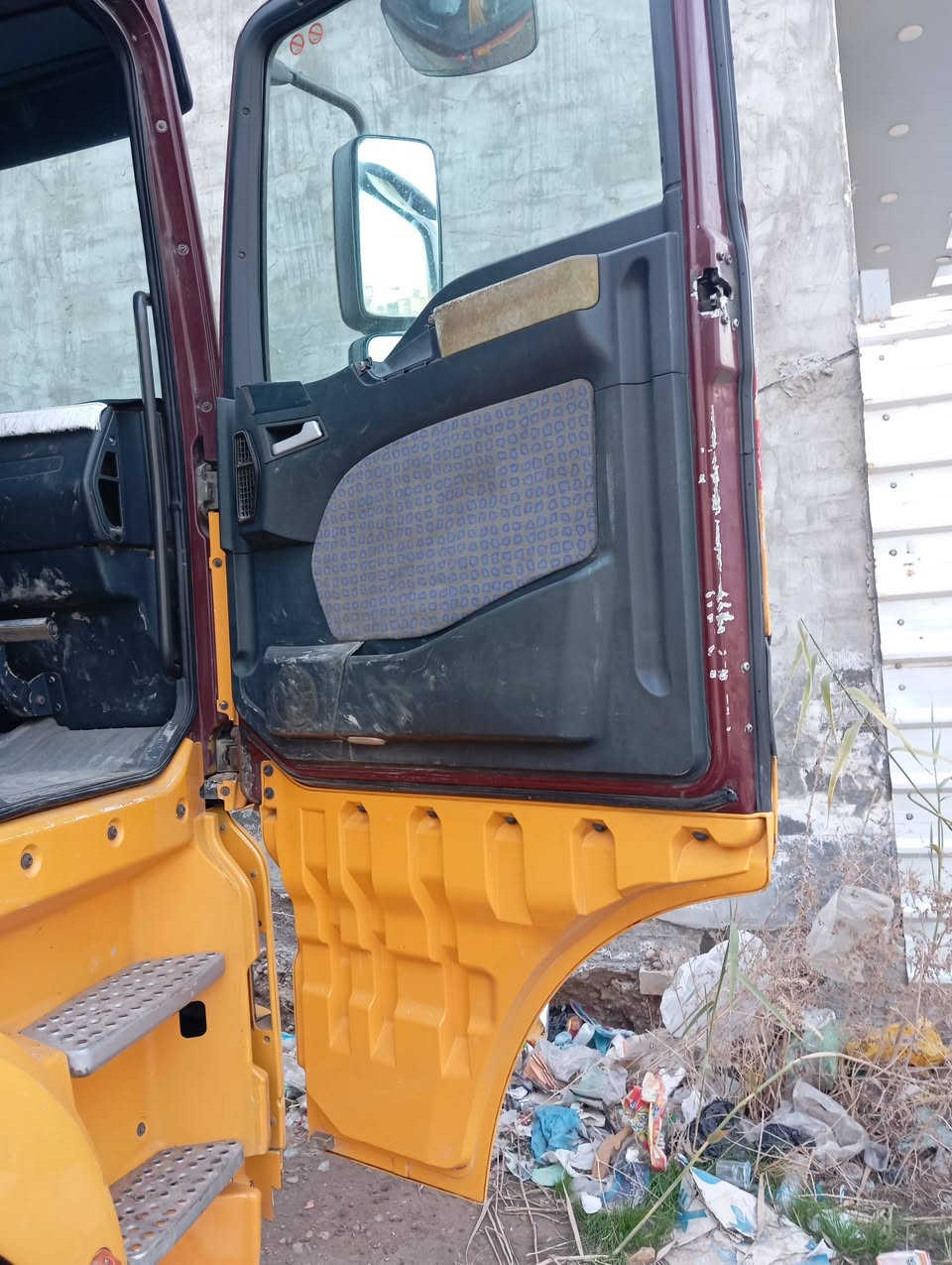 السلام عليكم مان 2001 للبيع ثانويه باسمه تحويل ثاني يوم تانكي 1200 جير عادي من نمر السعر 145 وبيها مجال
***********
*********** 
واتساب
