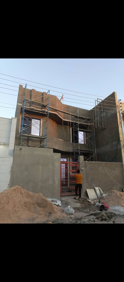 سلام عليكم لباخ  سقل طلس نثر فوم واجهات متفرق حاليآ متواجد في بغداد الجديده  اكمل شغل واخذ حساب تحب تجي تشوف الشغل عادي ***********
