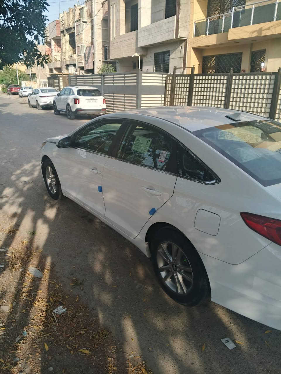 سوناتا موديل 2017 وارد أمريكي ضرر بس بنيد مبدل أصلي بدون صبغ السياره ماشية 130 السعر 120$ العنوان البنوك الاستفسار على الرقم ***********

