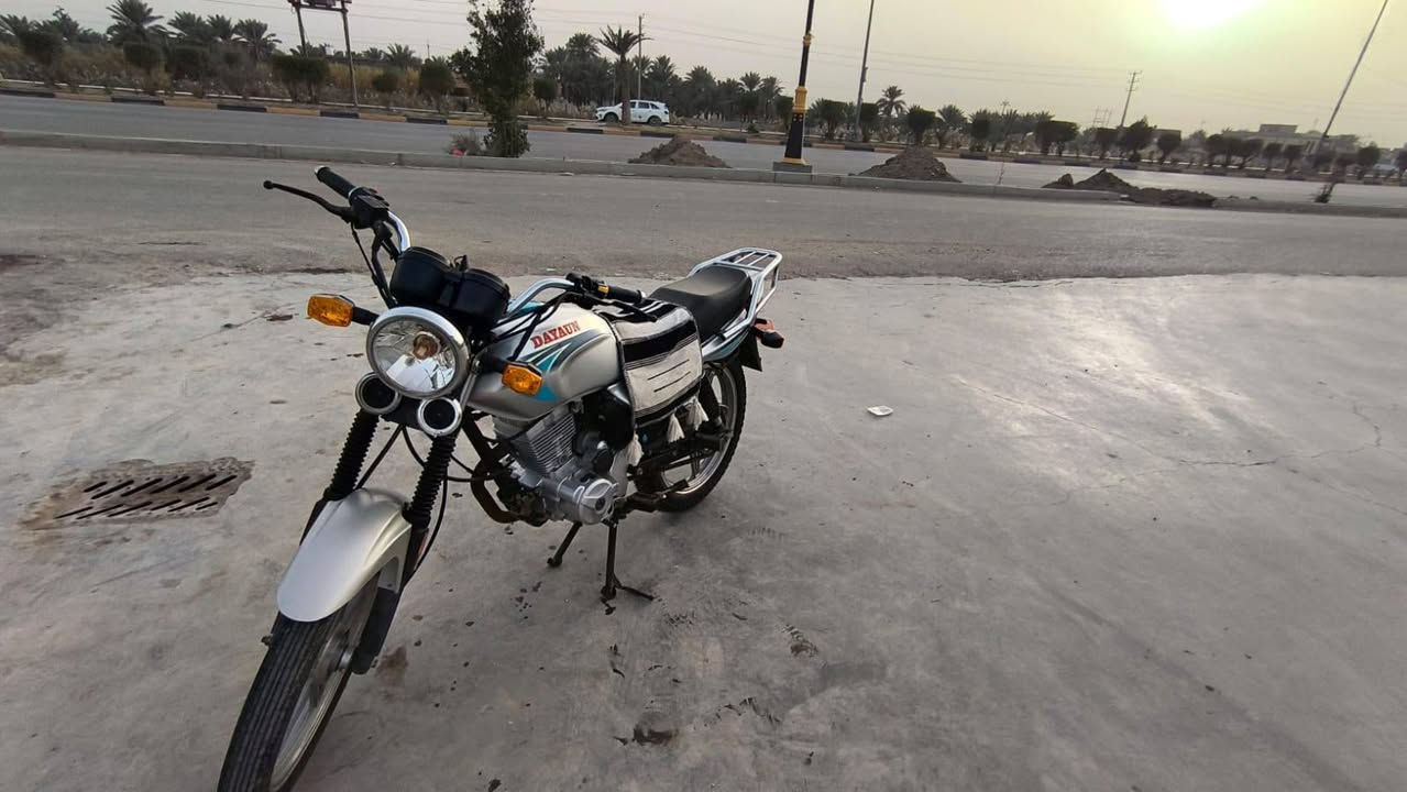 سلام عليكم دراجه دايون البيع اوراق اصولي مديل 2020 ما مفتوح بيها برغي ما نقصه كلشي كامله مكمله سعر 900 وبيها مجال شي قليل الموشراي لايخابر ***********
