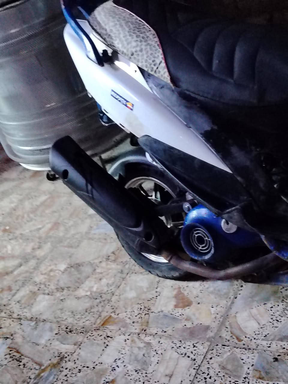 سلام عليكم متوفر ماكس عدله للبيع دراجه نضيفه مكينه خرسه دراجه عوزها شغلات بسيطه ترايك وين ميعجبك كبال عينك جيب وياك كوستر فيتريه لا تنقيص ولا تبخير تخبل دراجه سعر 350 وبيها مجال مكاني بغداد حي البتول *********** وتساب *********** رقم
