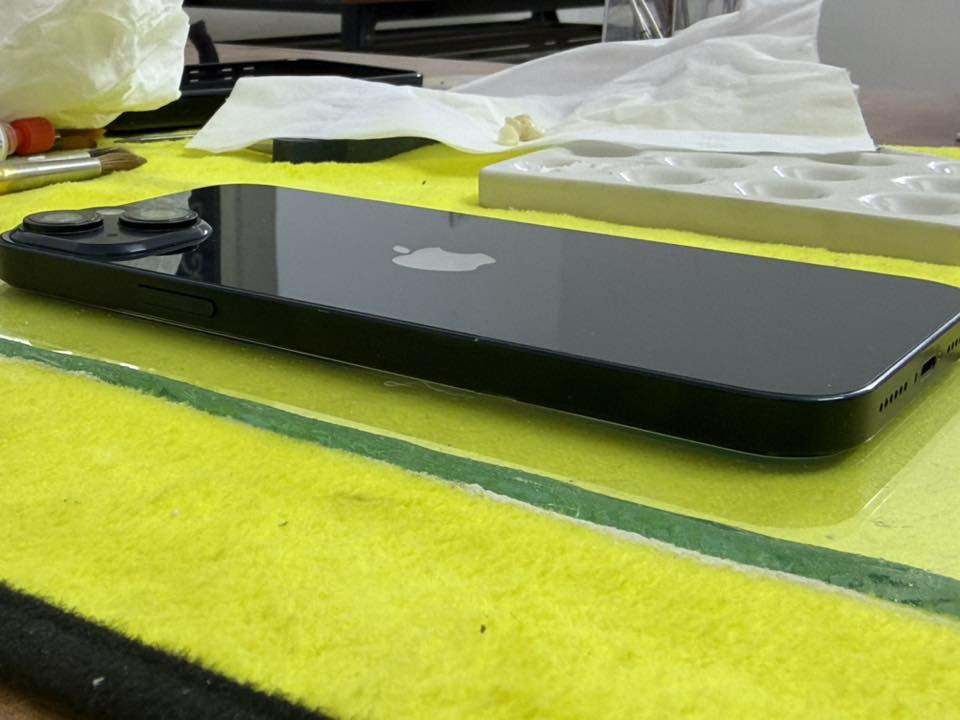 السلام عليكم 
للبيع iphone 14 plus الي يجي بكد promax 
شريحة الكترونيه ذاكرة 256 
جداً نضيف 
فقط تبديل بور طاقة الباقي كله بلادي 
بطارية 78 مال الشركة 
السعر 450 الف قفل 
*********** مكاني المنصور
