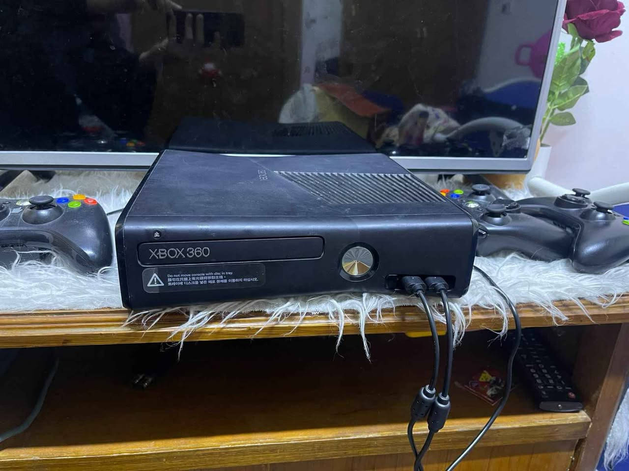 🎮 للبيع Xbox 360 بحالة جيدة
الجهاز شغال ممتاز وما بي أي مشاكل، مناسب للعب والاستمتاع بالألعاب الكلاسيكية.
✅ يشتغل طبيعي
✅ ويا ٣ يد تحكم
✅ يحتوي ألعاب
✅ نظيف ومحافظ عليه
السعر: قابل للتفاوض بالمعقول
الاستلام: يد بيد البصرة, العراق


**إذا كنت صاحب هذا الإعلان وتريد حذفه لأي سبب، رجاءا أرسل رسالة إلى الدعم الفني**