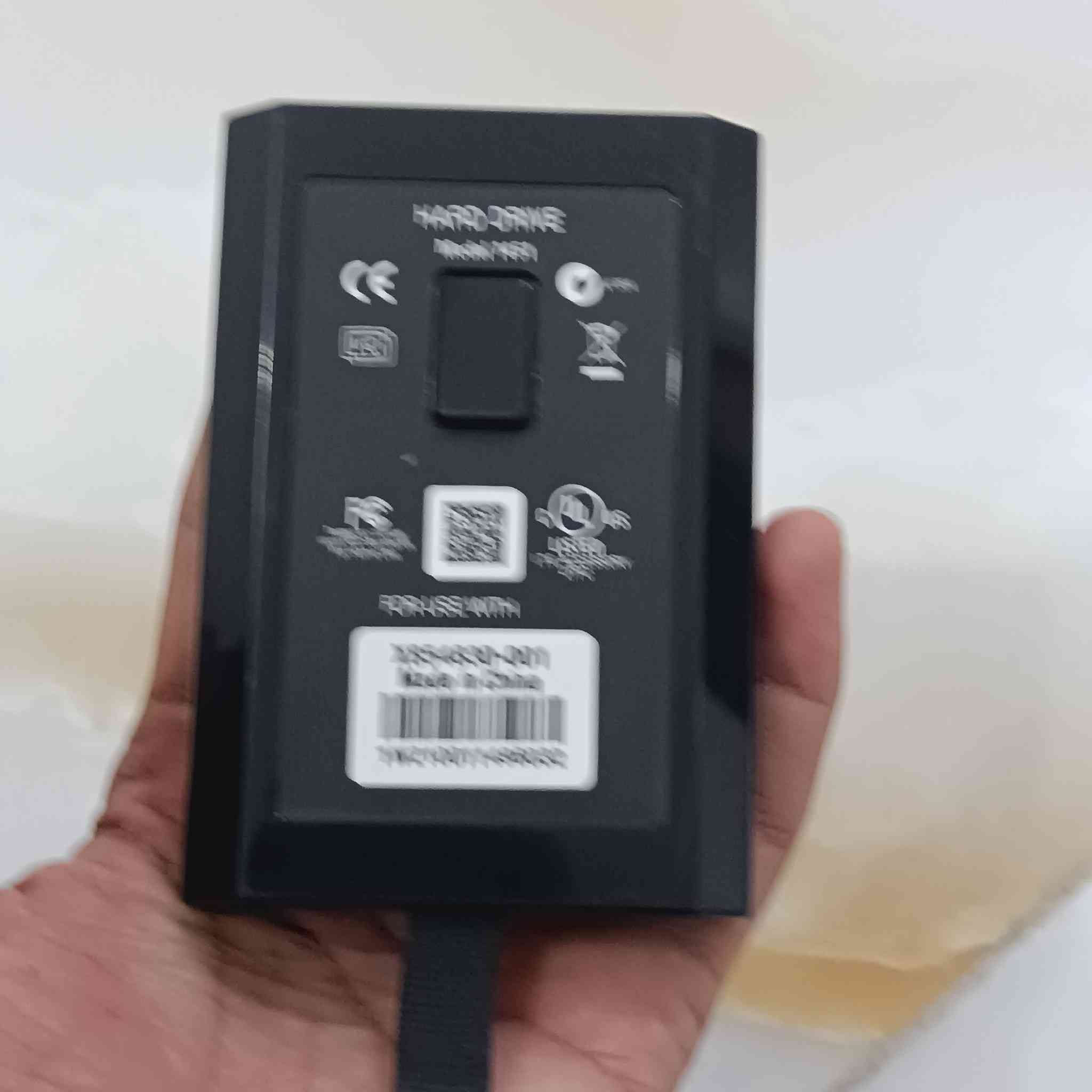 Xbox 360 مستعمل الجهاز نضيف كلش والهارد بيه  ٣٧ لعبة وياه يده وحدة نضيفه ازرار وتحكم مضبوط + موجود بيس ٤٠١٨ وايضا call of duty و assistant  و كراش وايضا marvel جزئين والعاب اخرى ، باقي التفاصيل بالخاص
-----------
السعر : 150 قفل
Xbox 360 مستعمل الجهاز نضيف كلش والهارد بيه  ٣٧ لعبة وياه يده وحدة نضيفه ازرار وتحكم مضبوط + موجود بيس ٤٠١٨ وايضا call of duty و assistant  و كراش وايضا marvel جزئين والعاب اخرى ، باقي التفاصيل بالخاص 
---------
السعر : 150 قفل


**إذا كنت صاحب هذا الإعلان وتريد حذفه لأي سبب، رجاءا أرسل رسالة إلى الدعم الفني**