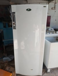 ثلاجه كريازي • مصري