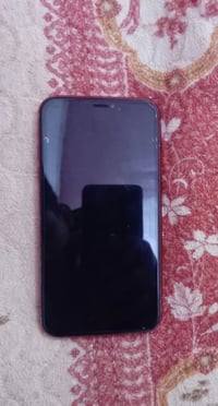 آيفون XR • ١٢٨ • احمر