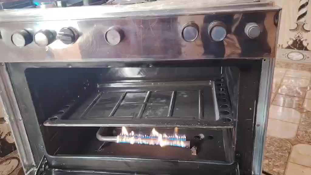 طباخ نضيف للبيع ***********‬‏
