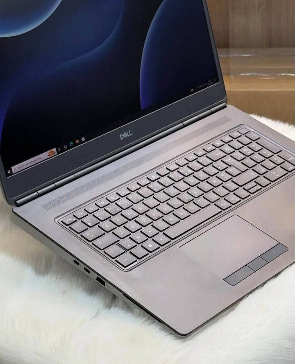 باسعار زمااااان 😍✨
النسخة الاقوى من ال Workstation😂♥️
بكارت شاشه RTX A3000 فعلي 6 جيجااا 🔥

الناس اللي مستنياها بفارغ الصبر تلحق تحجز

Dell Precision 7760 🤔 

بروسيسر انتل Core i7-11850H بسرعه 2.50 جيجا هرتز Up To 4.80 جيجا هرتز ⚡ 

كارتين شاشه 🤫 

الاول Intel UHD Graphics ❤️ 

التاني  
Nvidia Quadro RTX 
A3000 DDR6  فعلى 6 جيجااا 😲

الكارت بيشغل احدث الاصدارات من كل برامج الجرافيك وكمان الجيمز العاليه 💯❤️ 

شاشه 17.3 بوصه لراحتك وراحة عينيك ف شغل الجرافيك والمونتاج والبريمير ❤️ 
الجهاز بهاردين

هارد SSD M.2 بحجم 512 جيجا 💾 

رامات DDR416 جيجا 💡 

سماعات نقية جدا وصوت نقي وعالي 🔊 

الجهاز كمان مزود بمروحتين تبريد لتبريد عالي جداً ولعدد ساعات شغل اطول 🕛 

الجهاز كمان حجمه مش تقيل بالنسبه لجهاز ورك استيشن 😀 

الجهاز بيجي بالشاحن الاوريجنال  ❤️ 

فاتورة ضمان مختومه من الشركه ❤️
متوفر شحن لجميع المحافظات ♥️


**إذا كنت صاحب هذا الإعلان وتريد حذفه لأي سبب، رجاءا أرسل رسالة إلى الدعم الفني**