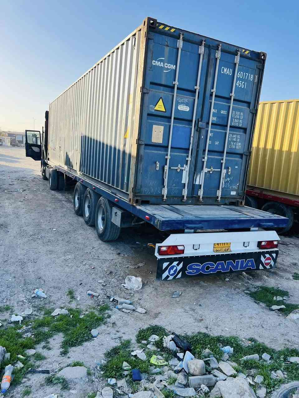 سلام عليكم سكانيه البيع موديل  2001. ***********
