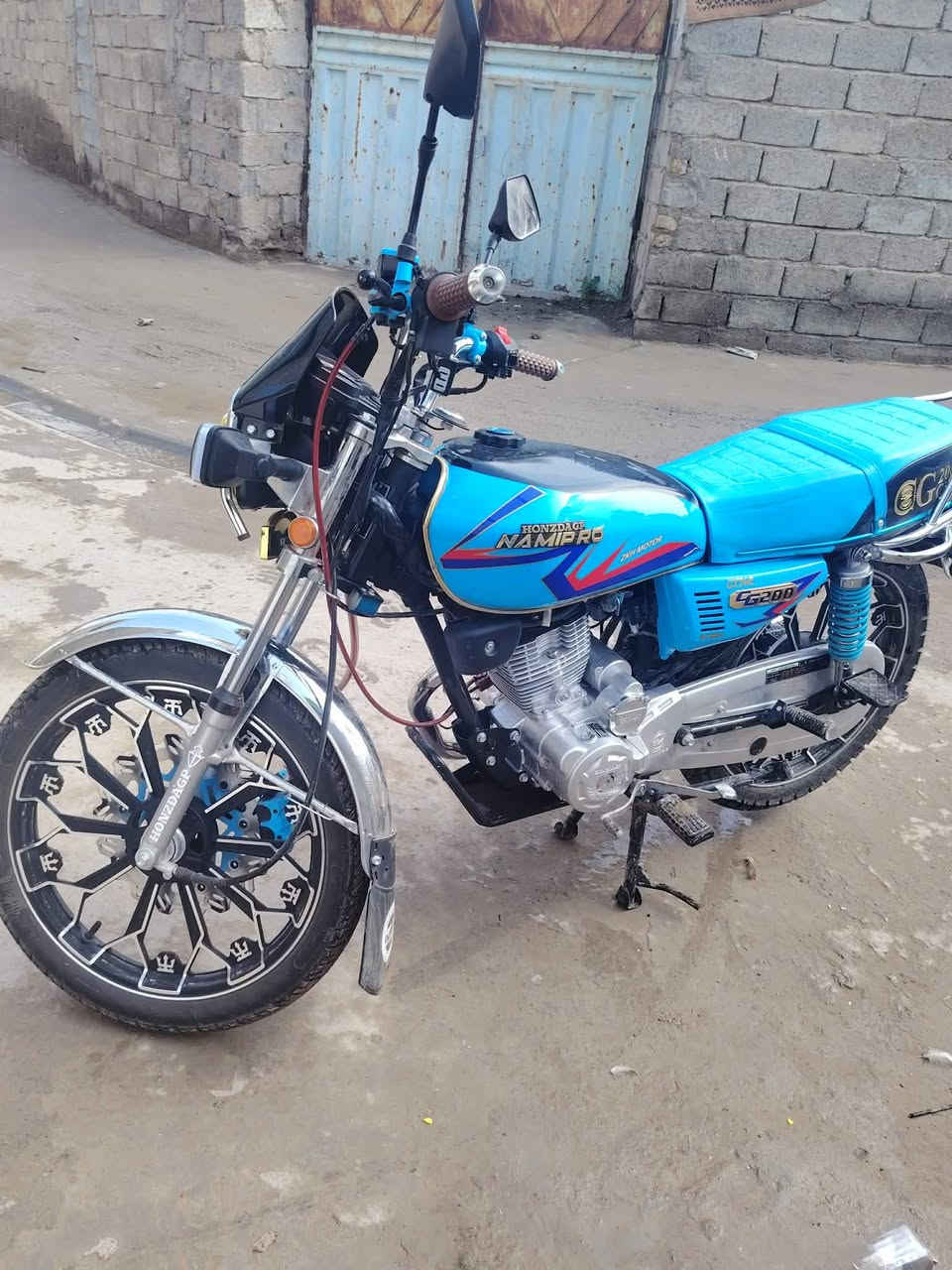 السلام عليكم دراجة للبيع دراجة كاملة كلها شغالة حلوة و نضيفة كلها شغالة اي نقص مابيها  المكان ديالى الخالص هبهب السعر 775و بيها مجال الشراي بي خير و يدلل لاستفسار ***********
