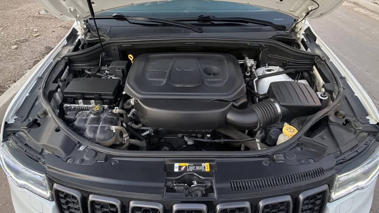 السلام عليكم
‏JEEP GRAND CHEROKEE 2022 S

عدد المسافات 80 كيلو متر

جيب فئة:    S

موديل:   2022

مكينة:     V6 3.6

خليجي (وكالة هارلم) رقم بغداد ✅

المواصفــات 

بانورامـــا

رادار جانبـي نقطة عميـاء رادار خلفـي

كشنات جلد 

ستيرن هيتـر + كهرباء

نظام توقف اوتـو ستوب

حساسـات امامي خلفي

صندوك كهربائـي

سماعات سستم صـوت

بصمة و تشغيل عن بعـد

كيج الكترونـي

نظام متعدد اوتو للطرق

مري قلاب وشفط

العنوان نجف

السعر 350  دولار
***********
اتصال او واتساب
