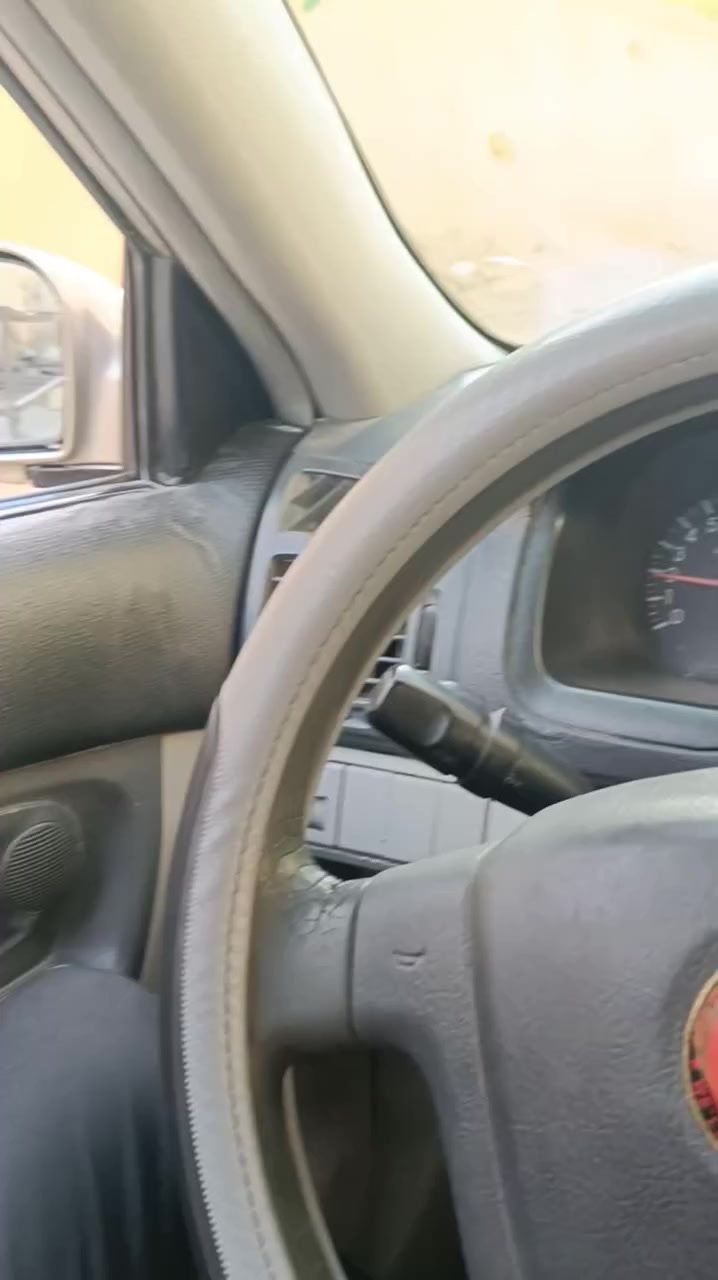 سيراتوا 2005 مصبوغه عام ماعدا القماره.. كير  بيه عته اول ما تحرك وتروح ومحرك وحداديه  وتبريد جدد اتكفل فقط بالاصوليات والعيب الشرعي رقم بصرة ألماني...سعرها 47 ورقه..***********
