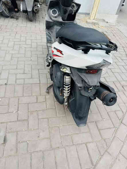 دراجه gtr للبيع 
صار شهر من نازله من الرمبه مكفوله كفاله عامه  المحرك ممطخوخ ابدد 
ملاح فولل 
سرعه140
نوزل خطين سكليتر
مستعجل على بيعته
سعر مناسب (خاص)
رقم الهاتف ***********
