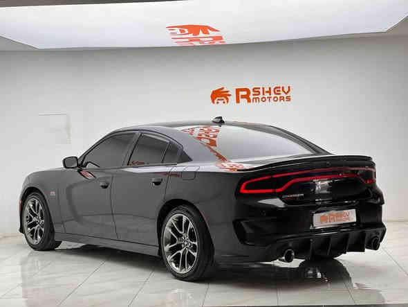 سيارة رياضية و شبابية😍🔥🔥
Dodge Charger 2017
دودج جارجر ٢٠١٧

مواصفات SXT 
(شاشة كبيرة الحجم-مقاعد كهربائية و تدفئة)

مكينة ٦سلندر حجم ٣.٦لتر تنفس طبيعي
ماشية 152,000 ميل و بحالة ممتازة 

السيارة بدون صبغ و محدث SRT
كلش حلوة و نظيفة السيارة

رقم و دهوك الدولي شرط التحويل
مكفولة من كير و محرك وكهربائيات

ب  سعر (208$) ورقة و بيها مجال للطيبين

مكان السيارة

دهوك -معرض ارشف R-Shev
رقم51 من معارض التيرمينال 

***********
*********** دهوك
