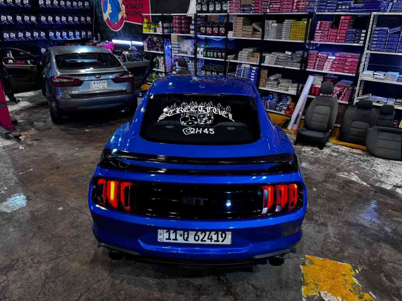 موديل / 2020
عداد / 40 الف كم 

وارد امريكي ضرر ( بنيد ) مبدل ومصبوغ وبيها بارد خفيف جاملغات 
صدر امامي جديد 
ادامه كامله 
عليها اضافات وبرمجه ( كراج كاربون ) 
جارج بايب 
داون بايب 
واي بايب 
دبات روش 
بجم اوركل متغير 
شاشه اندرويد وامبلي فاير ( الاصليه موجوده ) 
ويل فيرتيني اصلي ( 3 قطع بالعراق ) 
دركه كاربون فايبرد فورجد 
شوته اصليه ماركة COPP
انتر كولر ( براد تيربو ) اصلي ماركة COPP 
كفرات فجوج
مكاني اليرموك
***********
