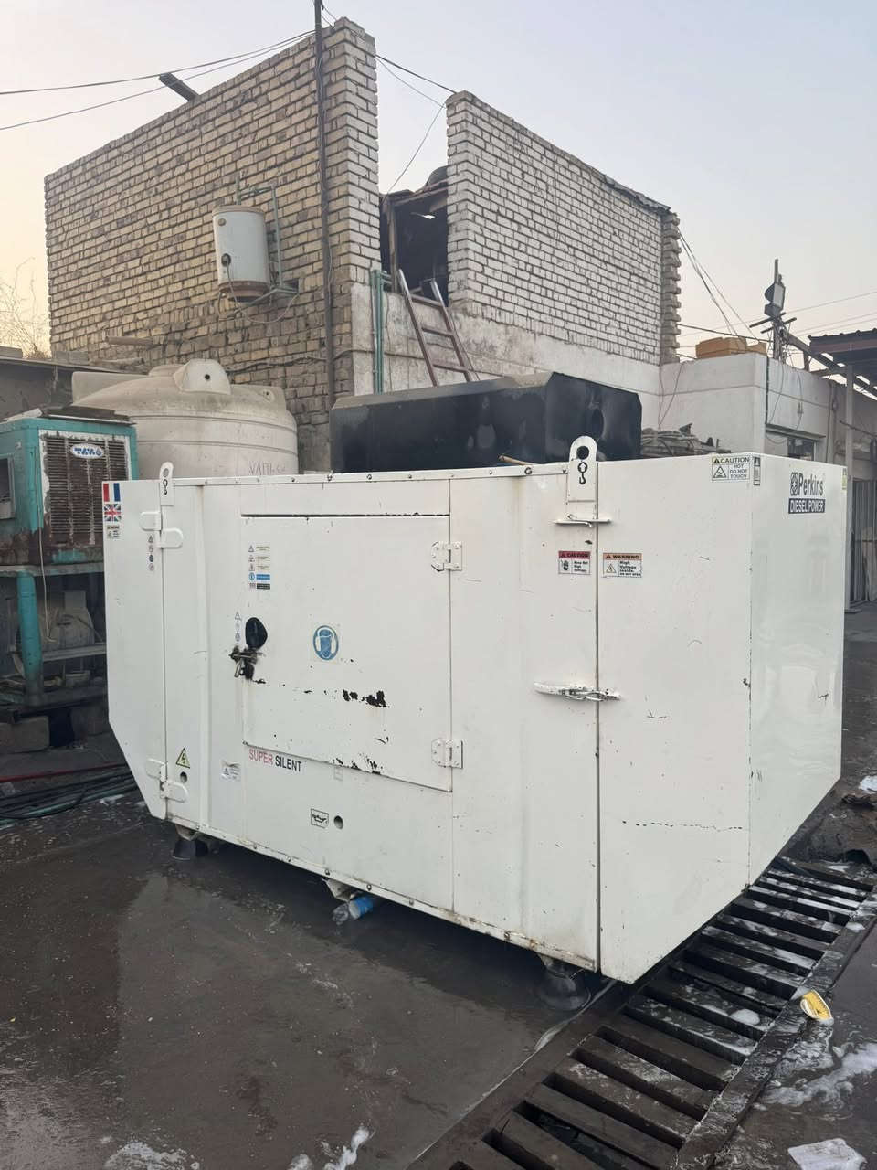 للبيع مولده ٧٠ ك مكانه ديوانيه ستفسار ***********
