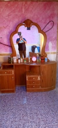 ميز مراية • تواليت • للبيع