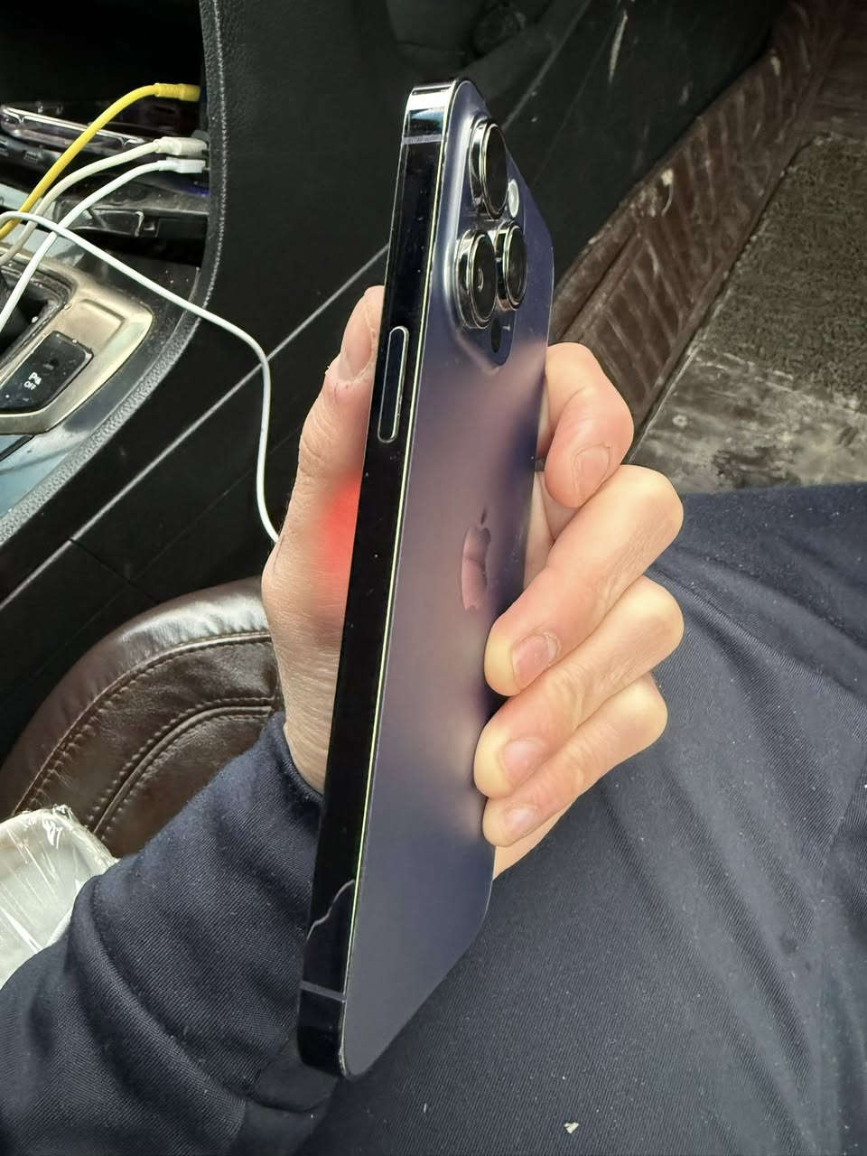 ايفون للبيع
14 برو ماكس 

ذاكره 256 

بطاريه 80 شرط اصليه قطاره بل شحن شرط 

دبل سيم كارت 

شرط لا مفتوح ولا يعبر هوه 

نضافه 99 

لون مميز بنفسجي 

ويه كارتون اصلي مالو 

وائر مال كارتون اصلي 

كامل ملحقاته 

كفرات لزكه وائر وكارتون 

شراي تعال خاص او تعال واتساب 

*********** مابي خط
