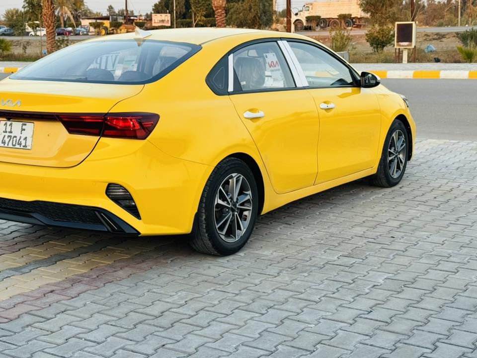 للبيع كيا فورتي 2022رقم بغداد دولي تحويل مباشر هزة جديدة سنوية لل29ستوني محولها سيارة مكفولة من الضربة والتبديل سيارة فول موصفات 1/1بصمة كشنات جلد كشنات تدفئة حساس خلفي رادار  سايد بريك دكمة اوتو هولد كامرة خلفية دائمية تحديد مسار قيادة ذاتية مري شفط عند القفل ترحيب لدات سماعات ستيرو شحن واير لس سيارة جاهزة ع الاخير مكينة وكير ع وضع الشركة برغي ممفتوح بيها تخم تاير حدادية 100‎%‎شرط مال جناي متصرف عليها الف واحلى من صور مكينة 2000دوش العنوان واسط السعر 137 وبيها مجال خابر وتدلل للاستفسار ***********
