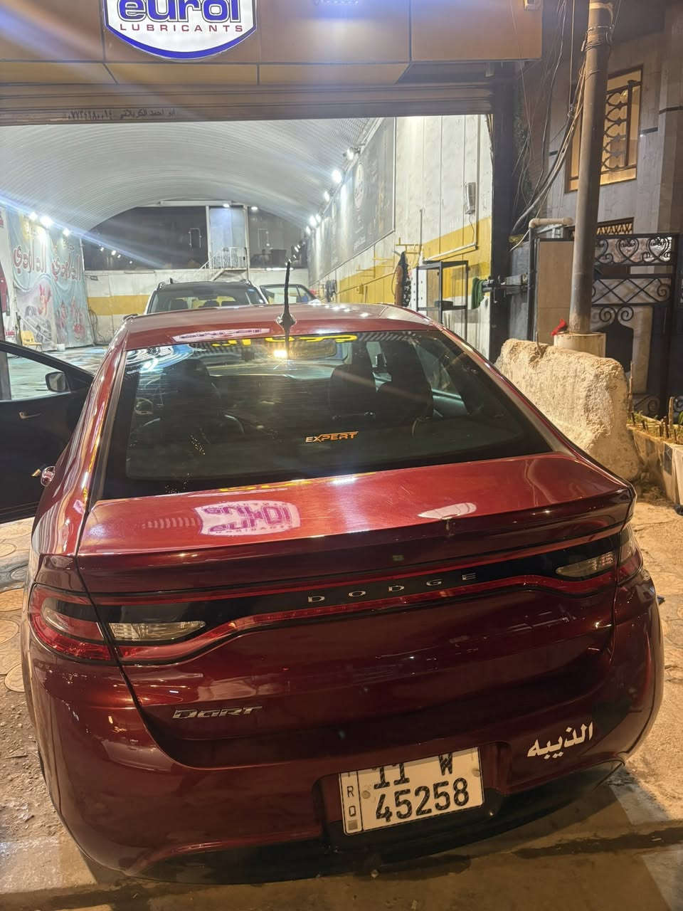 السلام عليكم دوج دارت 2015  السعر ٧٨ وبي مجال رقم بغداد
باب السائق دعمتني دراجه وصلحته بقه بس صبغ وصور الحادث مال امريكا موجوده مرفق مكان بغداد المنصور ***********
