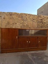 بوفية تسكام مترين ونص ،صغرتها سويتها مترين  خشب صاج زين ، مو سوكية وال...