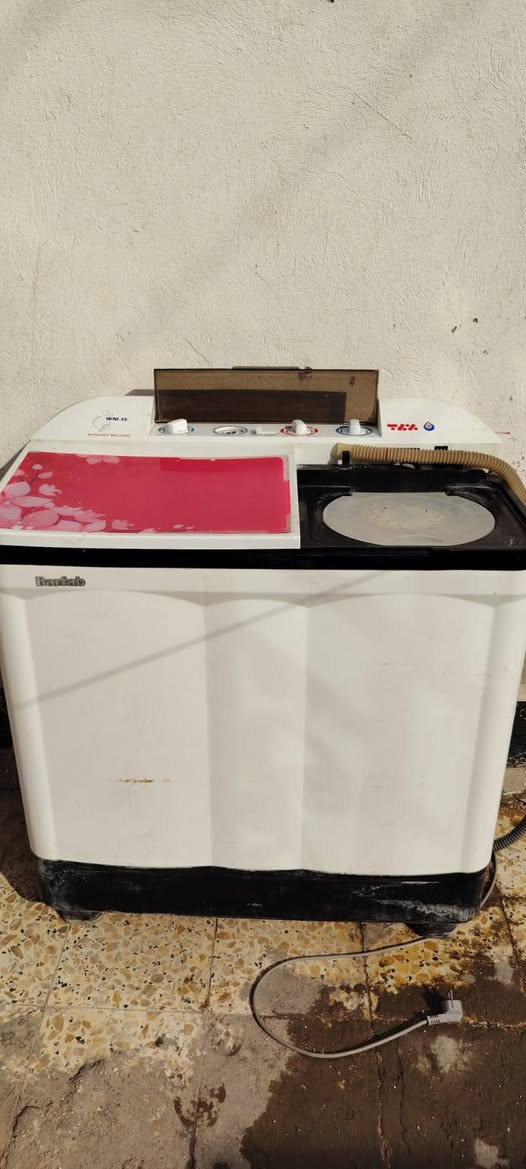 غساله كبيره للبيع ب65بيها مجال بسيط شرايه خاص تجي مكان بل حسينيه خدمات مسقط***********
