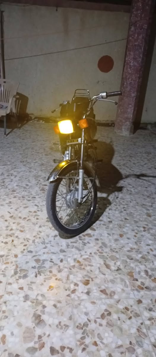 دراجه نامه مديل 2023 كلك بليته ورقم شاصي موجودات بيها  سعر 450 مكاني حله عنانه ***********
