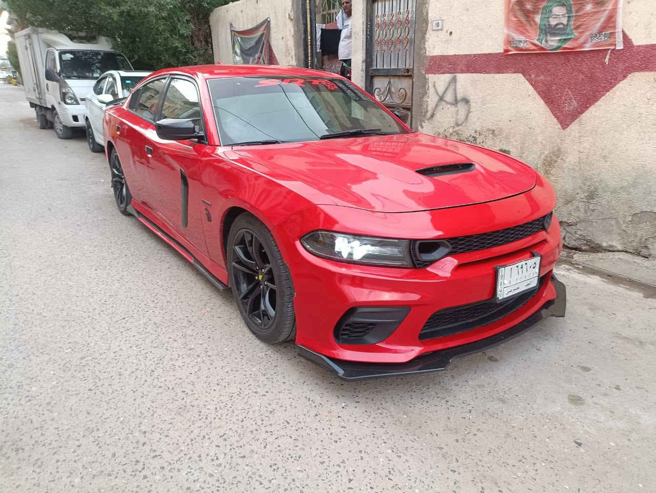 سلام عليكم دوج جارجر مديل 2016 اصل وارد أمريكي حادثة جاملغ وبنيد لون احمر طماطة مميز مكينة هيمي 5.700 
مكينة وكير كارتون حدادية شرط كارتون امامية وخلفية سيارة فول ماعدة الفتحة شاشة كبيرة شفتات ستيرن تحكمات بل ستيرن رادارات جانبية تشغيل عن بعد شرط تحويل ثاني يوم 
سيارة جديدة مال جناي توني مسوي ادامة كاملة بل عافية ع ياخذة العنوان بصرة السعر 165
***********
